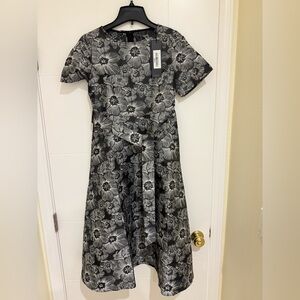 Chic Black and Gray Floral Midi Dress